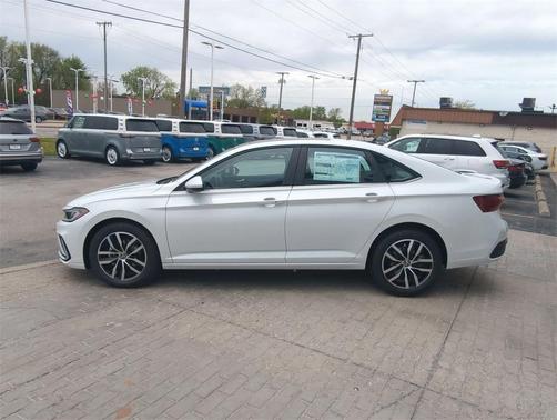 2025 Volkswagen Jetta 1.5T SE