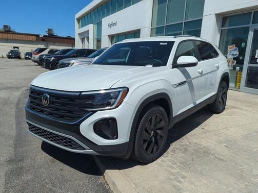 2025 Volkswagen Atlas Cross Sport 2.0T SE w/Technology 4MOTION