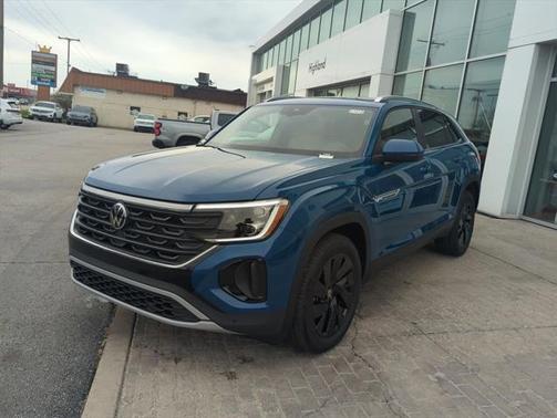 2025 Volkswagen Atlas Cross Sport 2.0T SE w/Technology 4MOTION