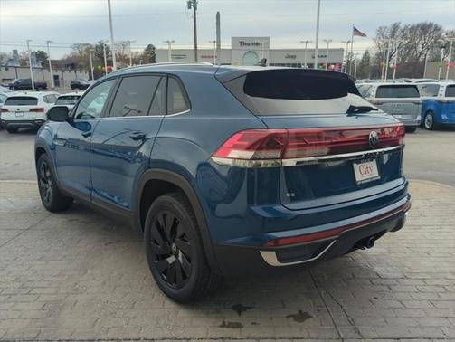 2025 Volkswagen Atlas Cross Sport 2.0T SE w/Technology 4MOTION