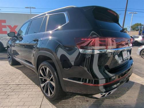 2025 Volkswagen Atlas 2.0T SEL Premium R-Line 4MOTION