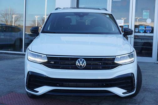 2024 Volkswagen Tiguan 2.0T SE R-Line Black 4MOTION