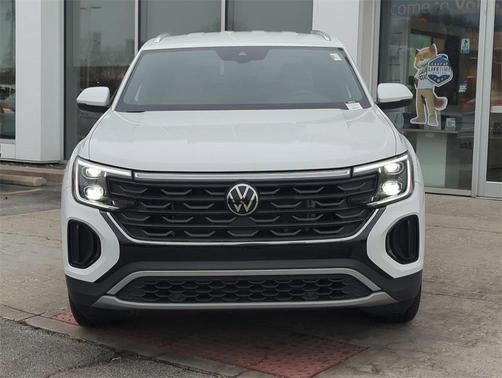 2024 Volkswagen Atlas Cross Sport 2.0T SE