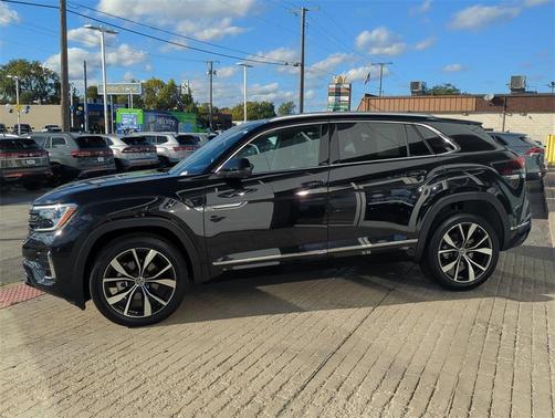 2024 Volkswagen Atlas Cross Sport 2.0T SEL Premium