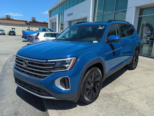 2025 Volkswagen Atlas 2.0T SE w/Technology 4MOTION