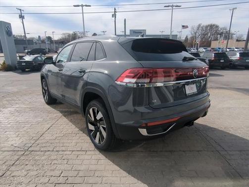 2025 Volkswagen Atlas Cross Sport 2.0T SE w/Technology 4MOTION
