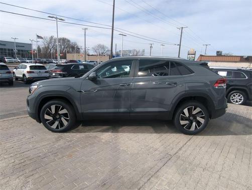 2025 Volkswagen Atlas Cross Sport 2.0T SE w/Technology 4MOTION
