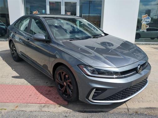 2025 Volkswagen Jetta 1.5T SE