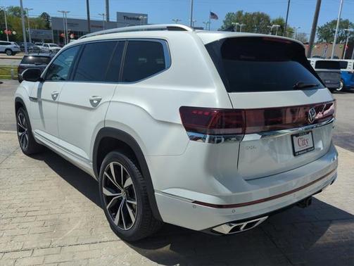 2025 Volkswagen Atlas 2.0T SEL Premium R-Line 4MOTION