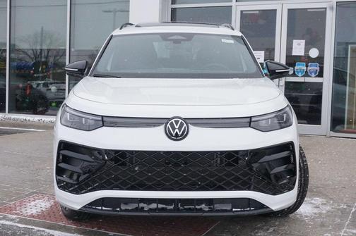 2026 Volkswagen Tiguan 2.0T SE R-Line Black 4MOTION