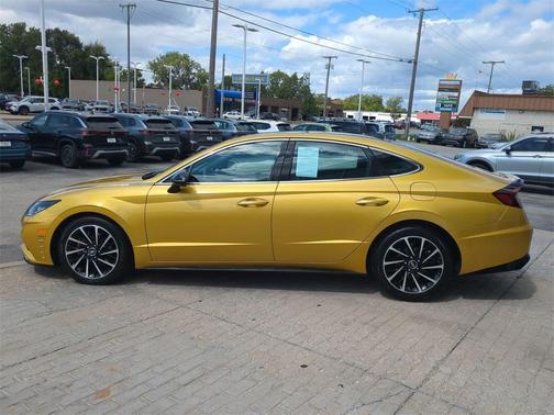 2020 Hyundai SONATA SEL Plus