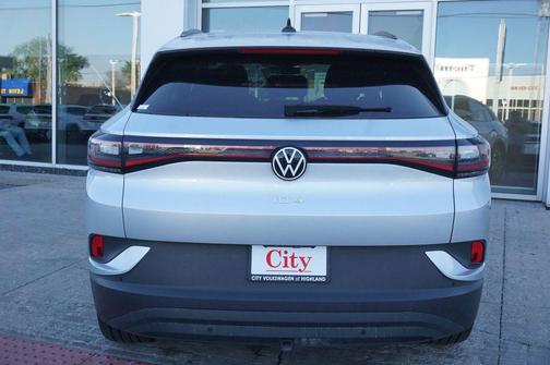 Scale Silver Metallic 2022 Volkswagen ID.4 AWD Pro
