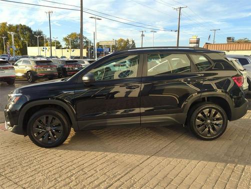 2024 Volkswagen Taos 1.5T S