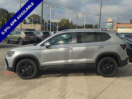 2025 Volkswagen Taos 1.5T SEL