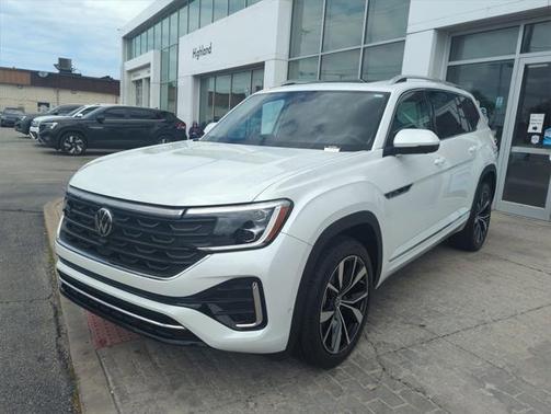 2025 Volkswagen Atlas 2.0T SEL Premium R-Line 4MOTION
