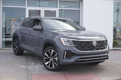 pure gray 2026 Volkswagen Atlas Cross Sport 2.0T SEL Premium