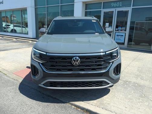 2025 Volkswagen Atlas Cross Sport 2.0T SE w/Technology 4MOTION