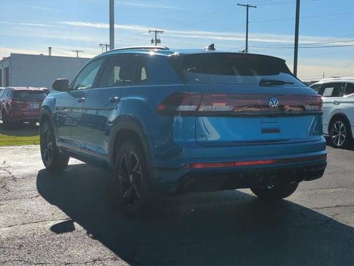2025 Volkswagen Atlas Cross Sport 2.0T SEL