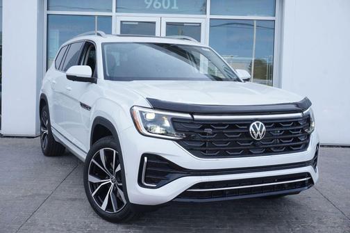 Opal White Pearl 2026 Volkswagen Atlas 2.0T SEL Premium R-Line 4MOTION