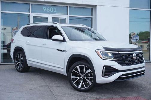 Opal White Pearl 2026 Volkswagen Atlas 2.0T SEL Premium R-Line 4MOTION