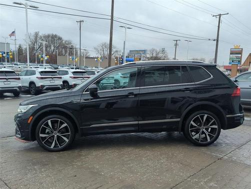 2024 Volkswagen Tiguan 2.0T SEL R-Line 4MOTION