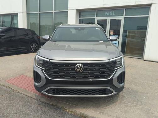 2025 Volkswagen Atlas Cross Sport 2.0T SE w/Technology 4MOTION