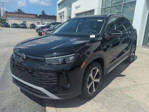 2025 Volkswagen Tiguan 2.0T SE 4MOTION