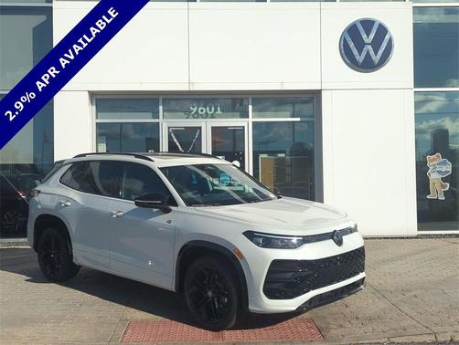 2025 Volkswagen Tiguan 2.0T SE R-Line Black 4MOTION