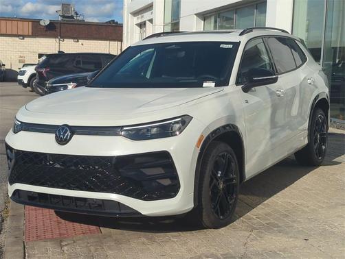 2025 Volkswagen Tiguan 2.0T SE R-Line Black 4MOTION