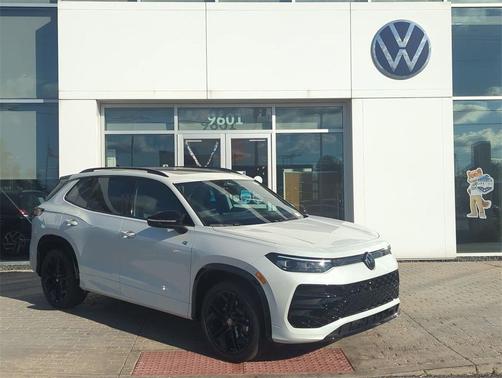 2025 Volkswagen Tiguan 2.0T SE R-Line Black 4MOTION