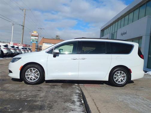 2020 Chrysler Voyager LXI