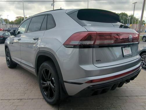 2026 Volkswagen Atlas Cross Sport 2.0T SEL