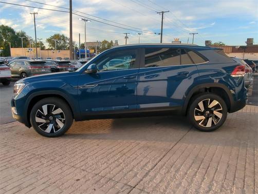 2026 Volkswagen Atlas Cross Sport 2.0T SE w/Technology 4MOTION
