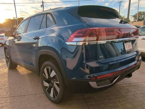 2026 Volkswagen Atlas Cross Sport 2.0T SE w/Technology 4MOTION