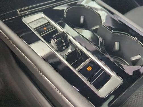 2024 Volkswagen Atlas Cross Sport 2.0T SEL