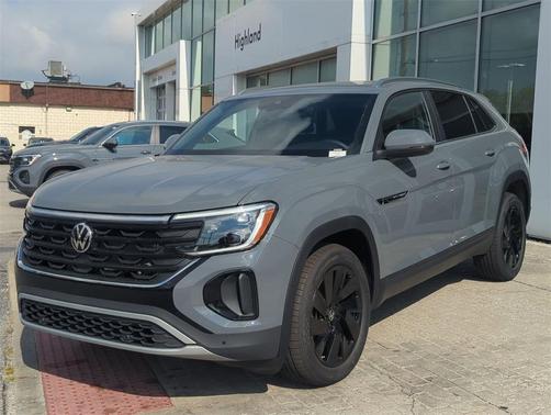 2026 Volkswagen Atlas Cross Sport 2.0T SE w/Technology 4MOTION