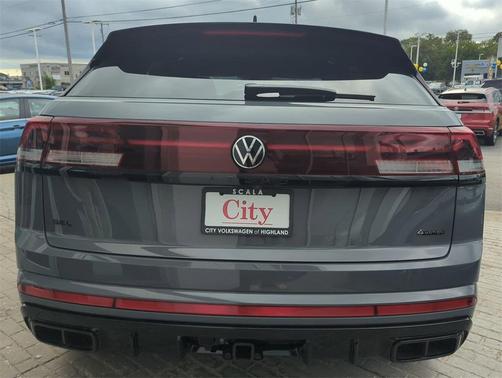 2026 Volkswagen Atlas Cross Sport 2.0T SEL