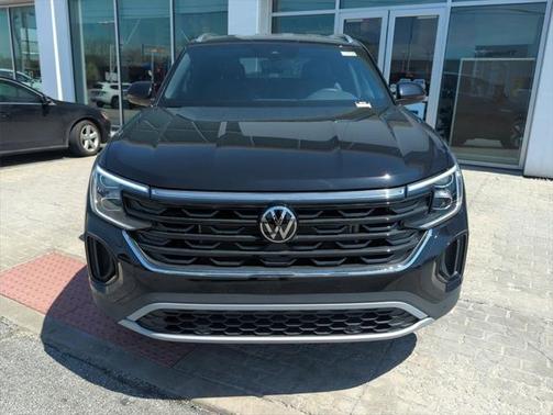 2025 Volkswagen Atlas Cross Sport 2.0T SE w/Technology 4MOTION