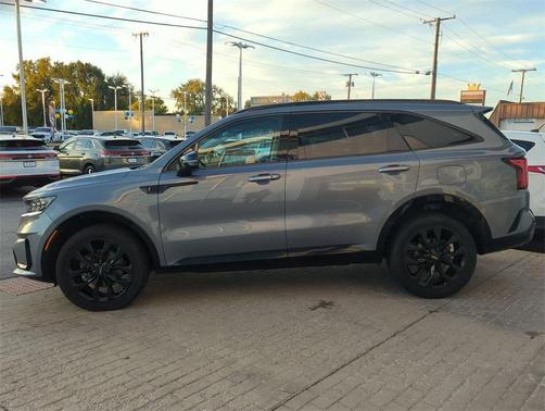 2023 Kia Sorento SX