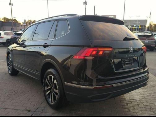 2024 Volkswagen Tiguan 2.0T SE 4MOTION