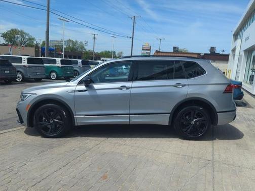 2024 Volkswagen Tiguan 2.0T SE R-Line Black 4MOTION