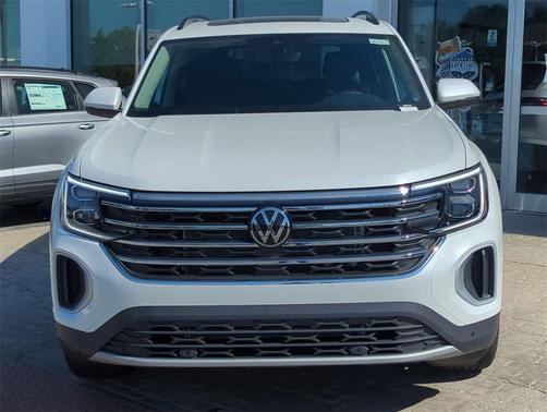 2026 Volkswagen Atlas 2.0T SE w/Technology 4MOTION