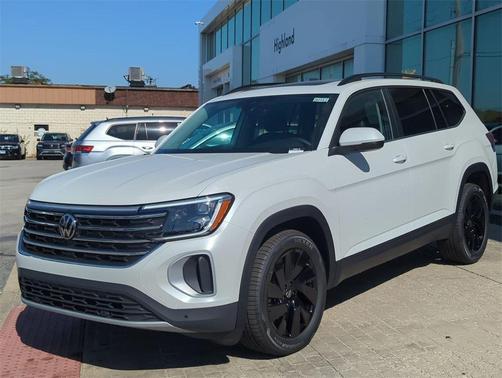 2026 Volkswagen Atlas 2.0T SE w/Technology 4MOTION
