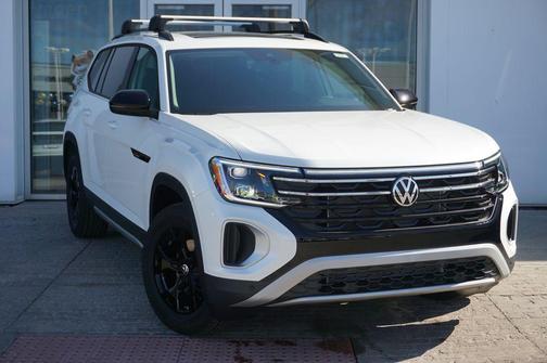 opal white pearl 2026 Volkswagen Atlas Peak Edition
