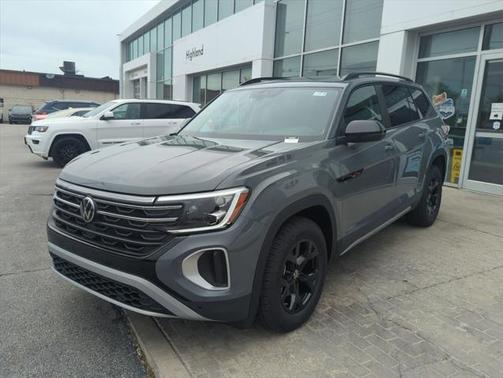 2025 Volkswagen Atlas 2.0T Peak Edition