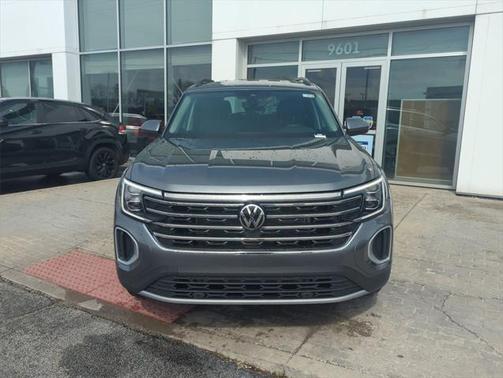 2025 Volkswagen Atlas 2.0T SE w/Technology 4MOTION