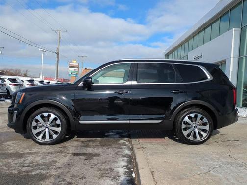 2022 Kia Telluride S