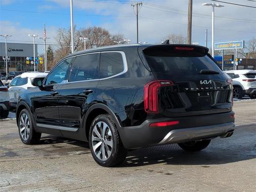 2022 Kia Telluride S