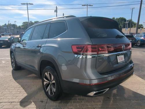 2024 Volkswagen Atlas 2.0T SE