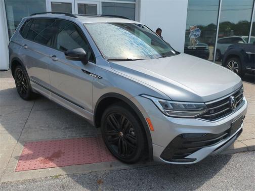 2022 Volkswagen Tiguan 2.0T SE R-Line Black 4MOTION